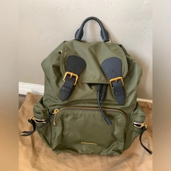 NWT Burberry Rucksack Olive Green Medium Backpack - Picture 1 of 9